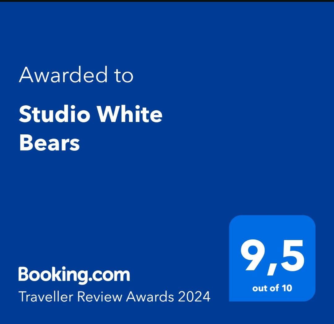 Studio White Bears アークレイリ エクステリア 写真